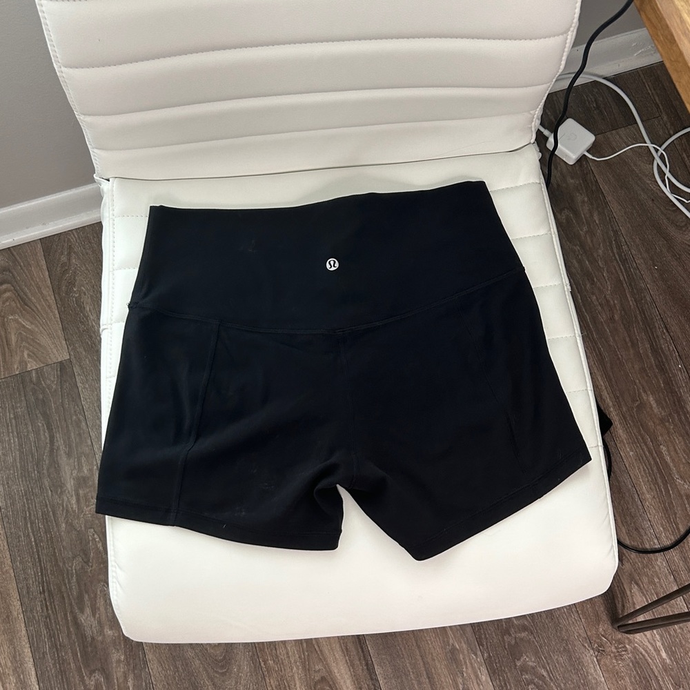 Lululemon Align High-rise Short 4”